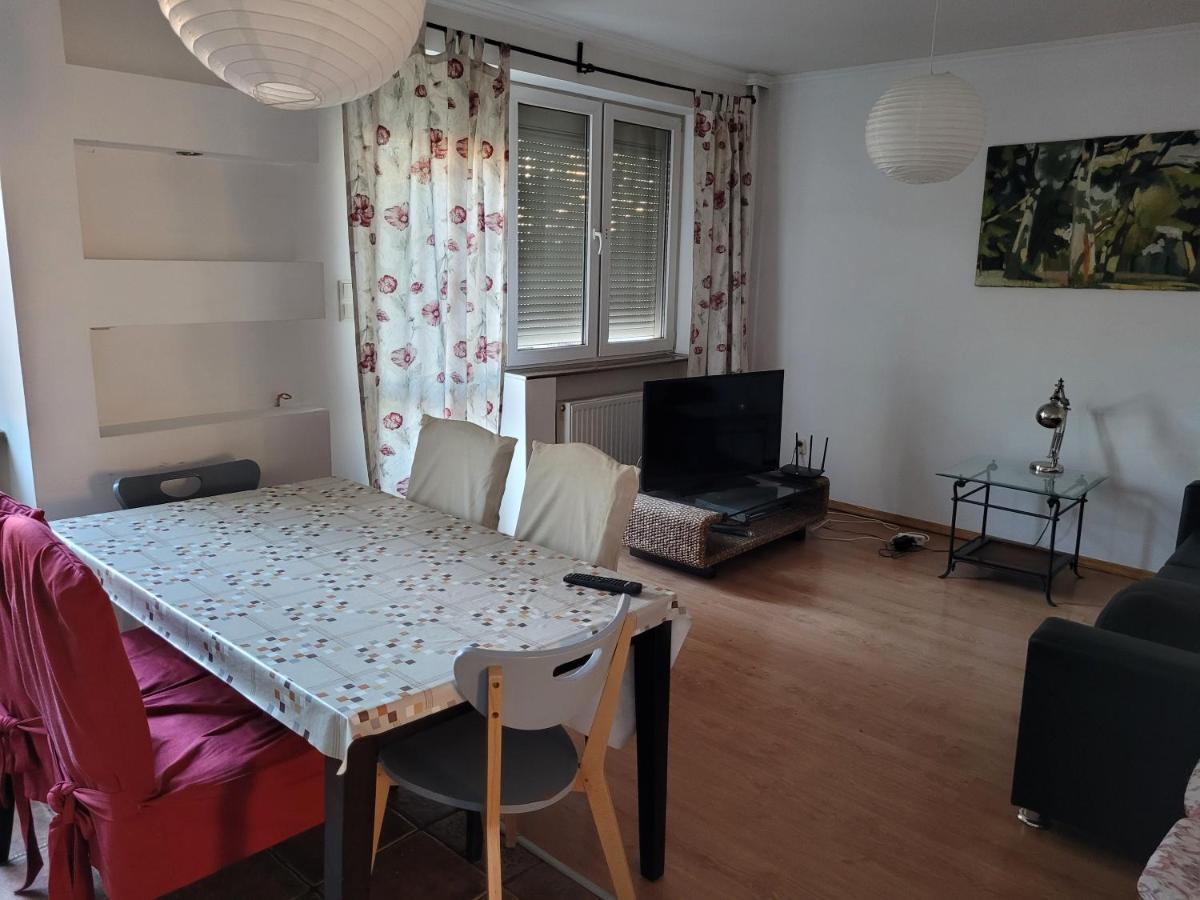 Apartament Cichy I Wygodny Stalowa Wola Luaran gambar